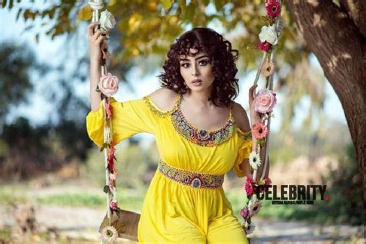 Aicha Attia Wiki, Biographie, Age, Taille, Mariage, Contact & Informations