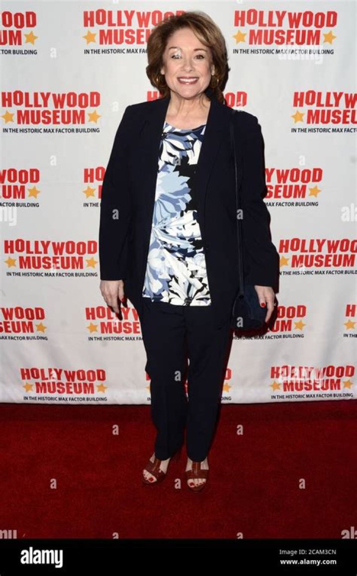 Donna Pescow Height