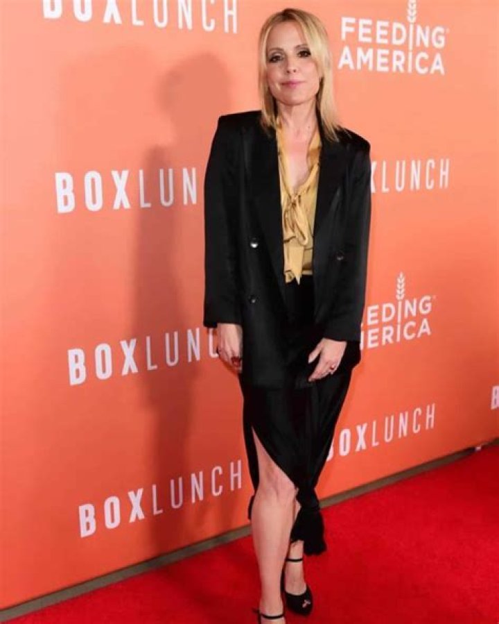 Emma Caulfield Height