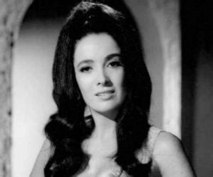 Linda Cristal Height