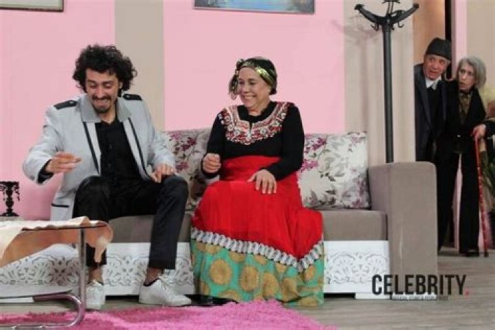 Masrah El Aayla Wiki, synopsis, Acteurs, Sortie, photos & informations