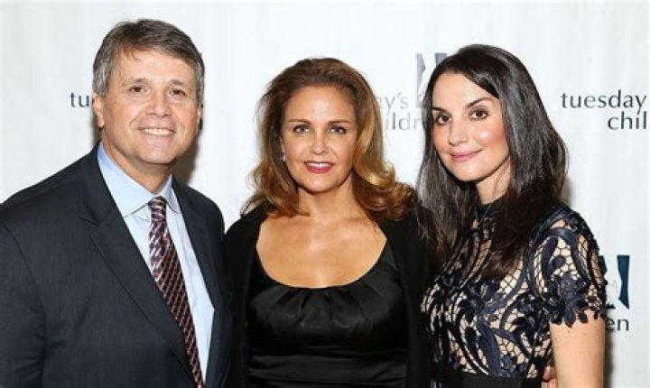 Michelle Charlesworth ABC, Bio, Wiki, Age, Height, Husband, Education, Salary, and Net Worth